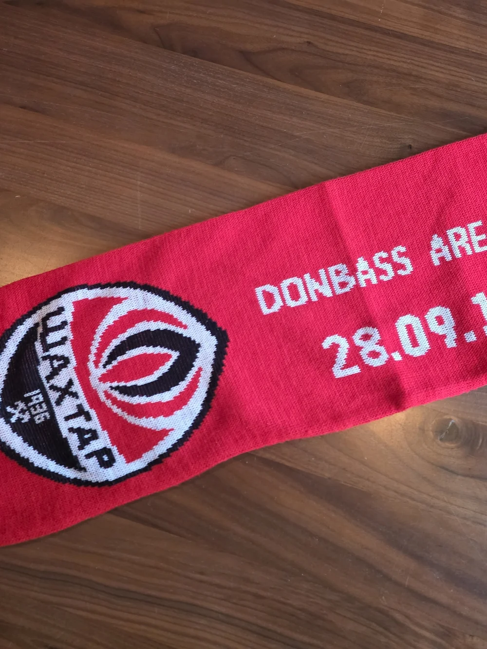 UEFA Champions League 2011 Red & Blue Scarf Soccer Apoel FC Donbass Arena
